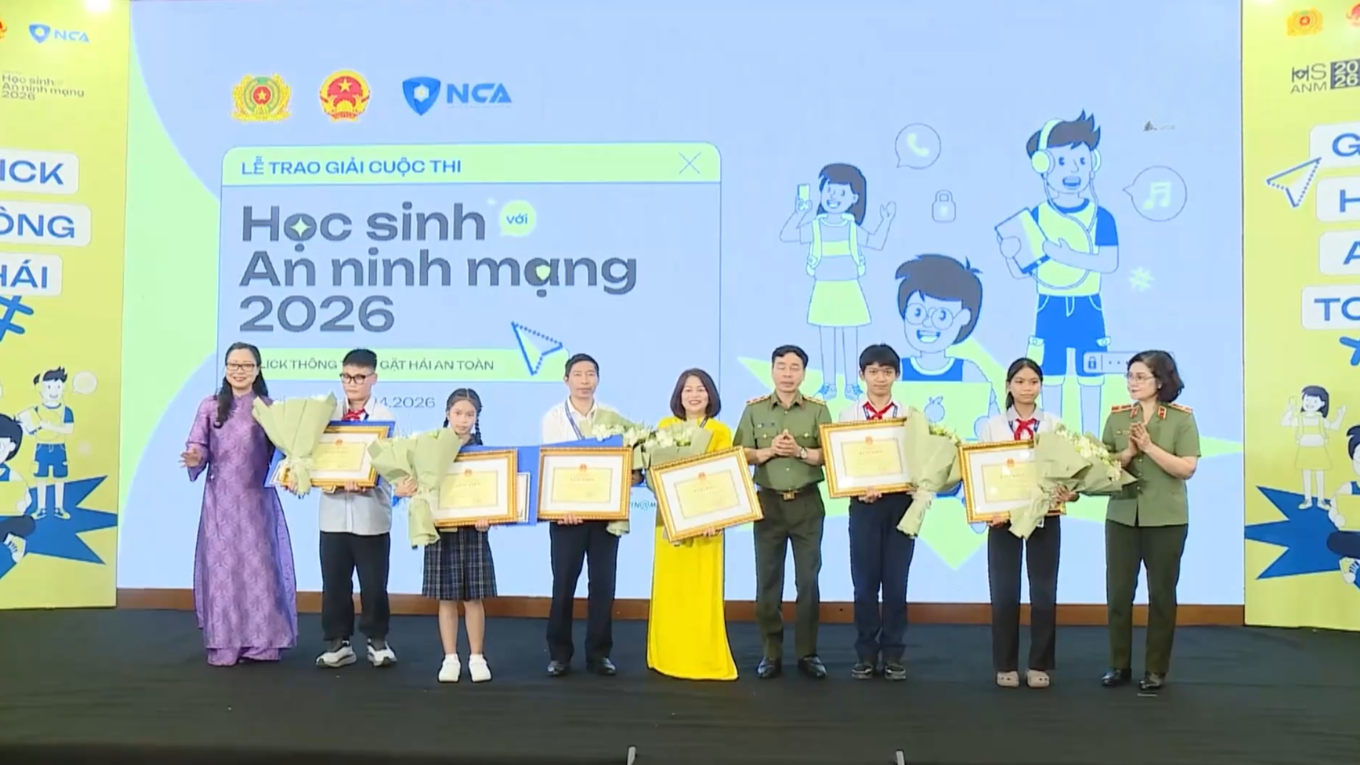 Trao giải cuộc thi ‘Học sinh với An ninh mạng 2026’