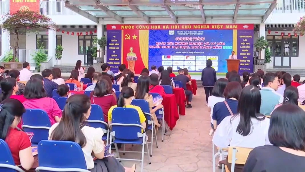 Chủ động hướng nghiệp cho học sinh trước mùa tuyển sinh