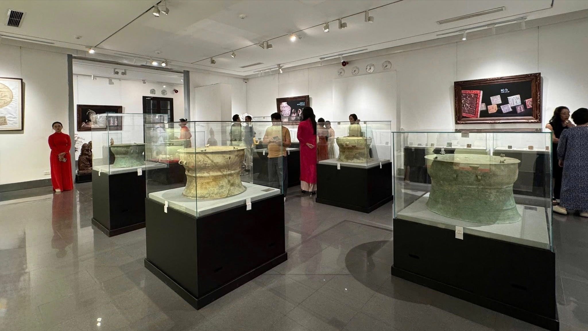 Khi cổ vật kể chuyện giao thoa 