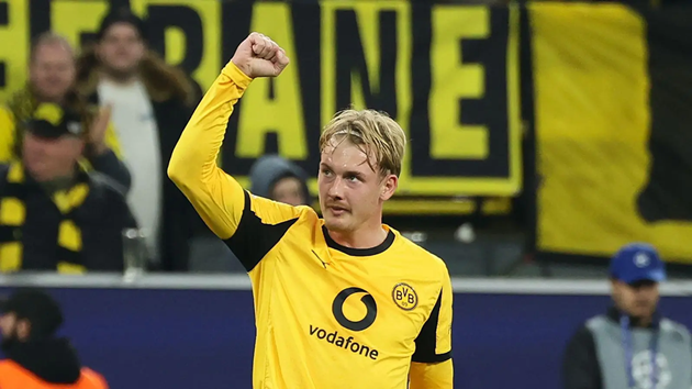 Borussia Dortmund củng cố ngôi nhì Bundesliga