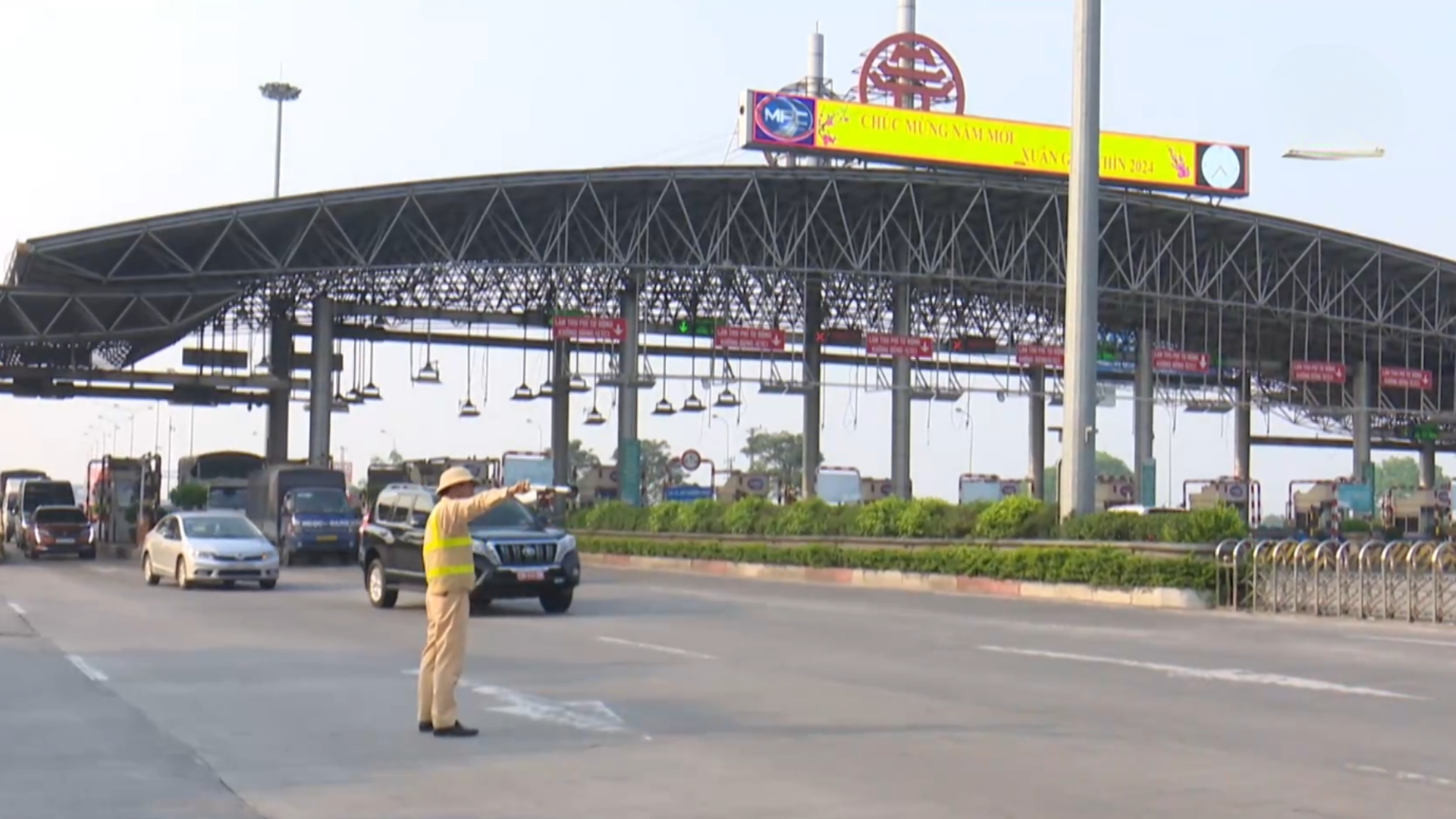 Hà Nội bảo đảm an toàn giao thông đón người dân quay trở lại sau nghỉ lễ