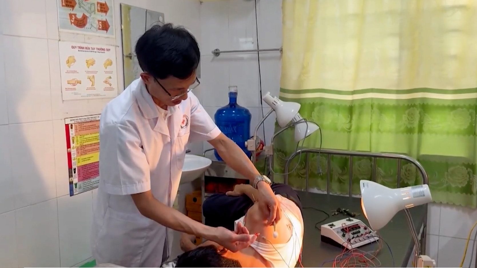 Đề xuất mỗi trạm y tế xã có 15 nhân sự 