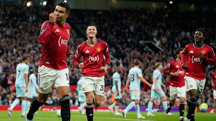 Manchester United cách suất dự Champions League một chiến thắng