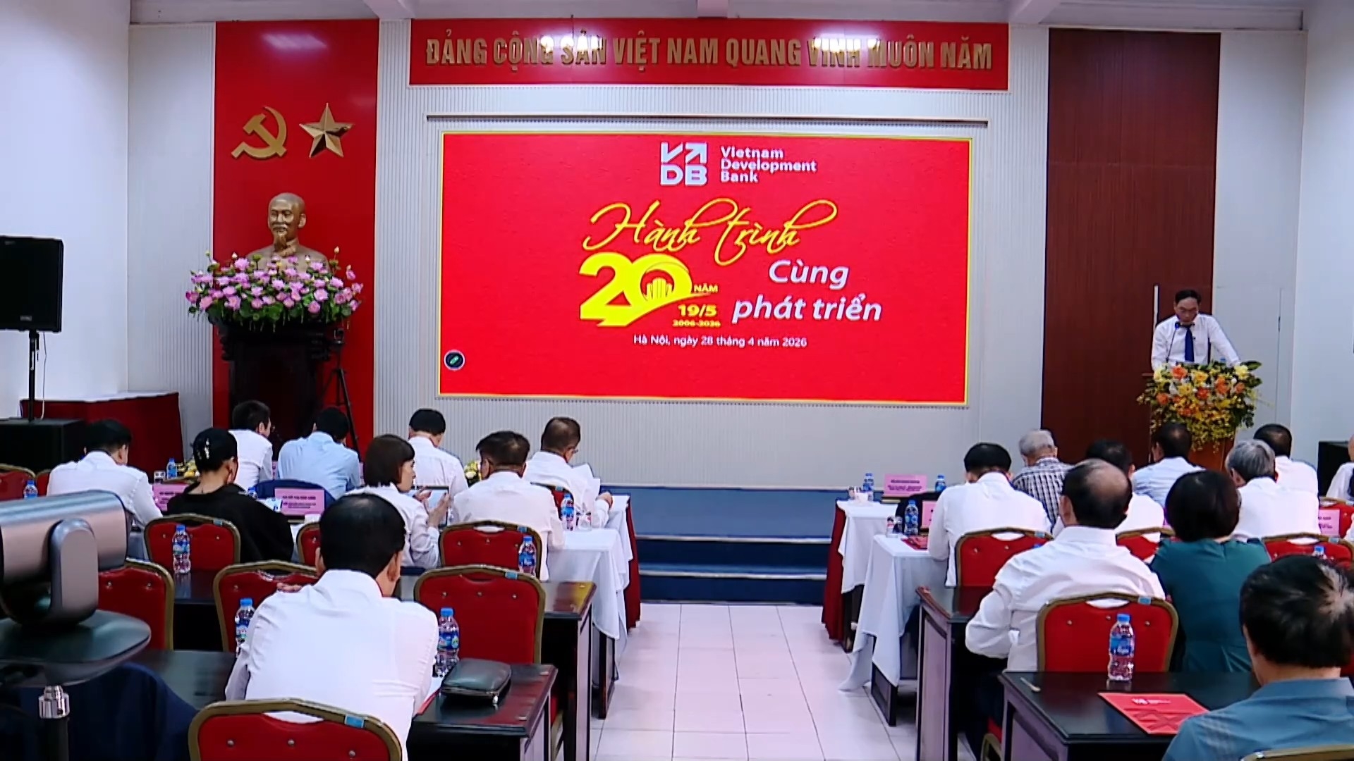 Khẳng định vai trò định chế tài chính phát triển của Nhà nước 