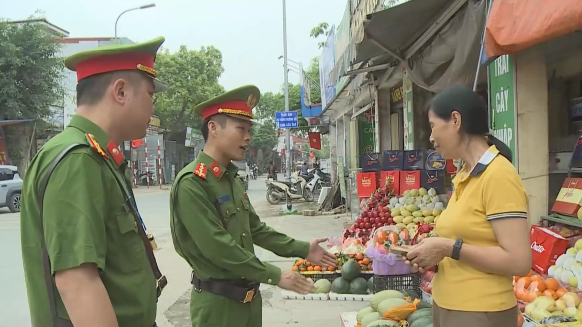 Xã Ứng Thiên xóa bỏ chợ cóc, chợ tạm, lập lại trật tự đô thị