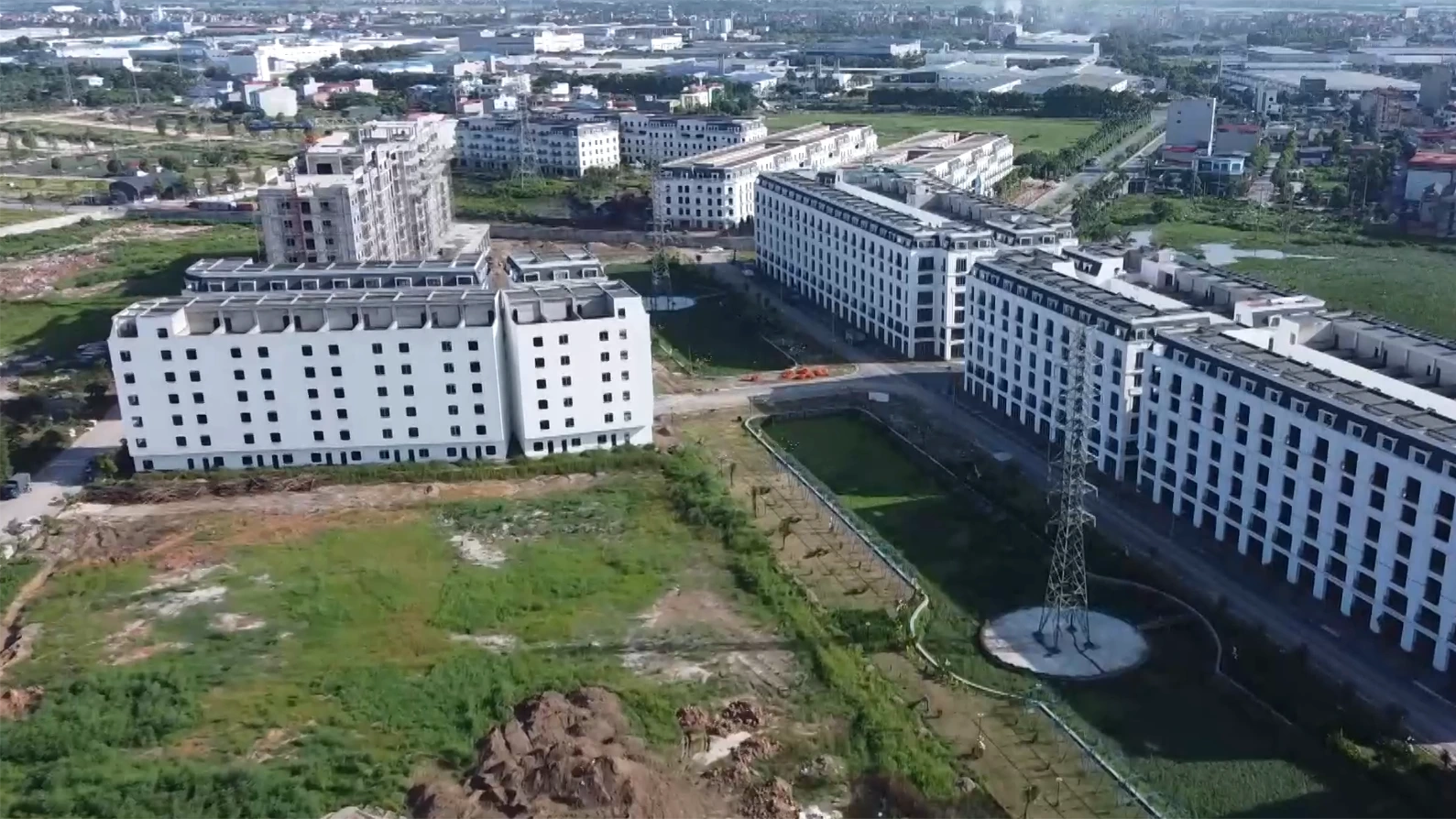 Căn hộ nội đô đắt đỏ, dòng tiền dịch chuyển ra vùng ven