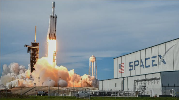 SpaceX nộp hồ sơ IPO, kỳ vọng định giá 2.000 tỷ USD