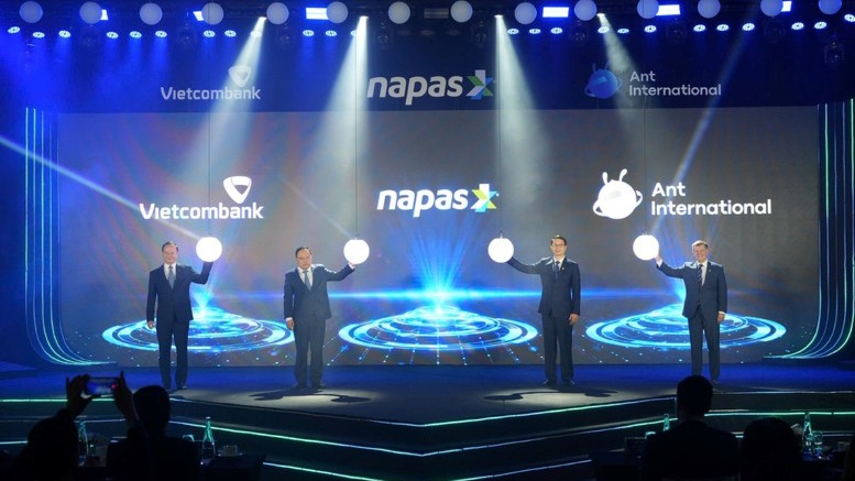 Thanh toán QR xuyên biên giới thúc đẩy kinh tế số Việt Nam