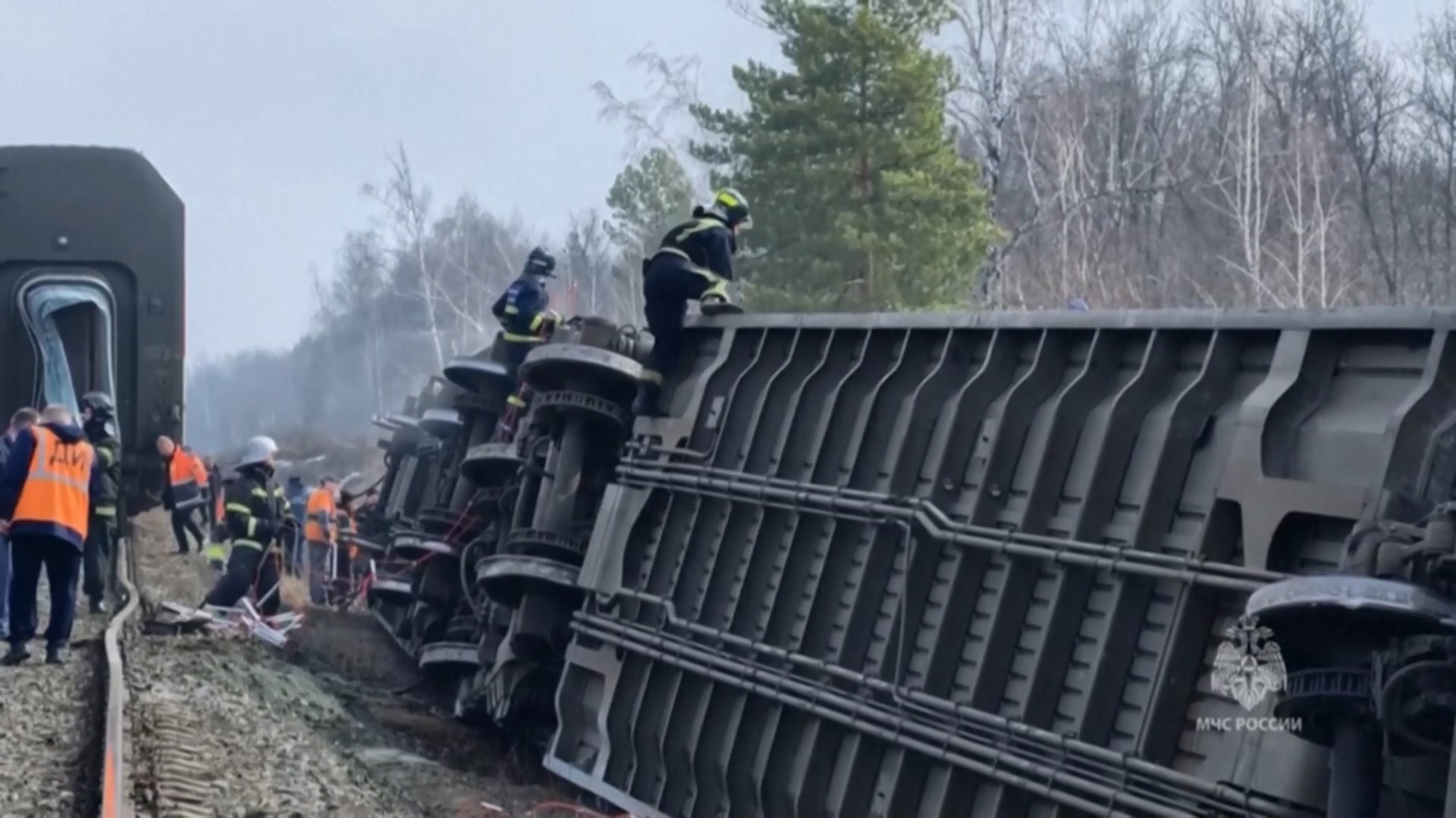 Nga: Tàu hỏa trật bánh khiến nhiều người bị thương