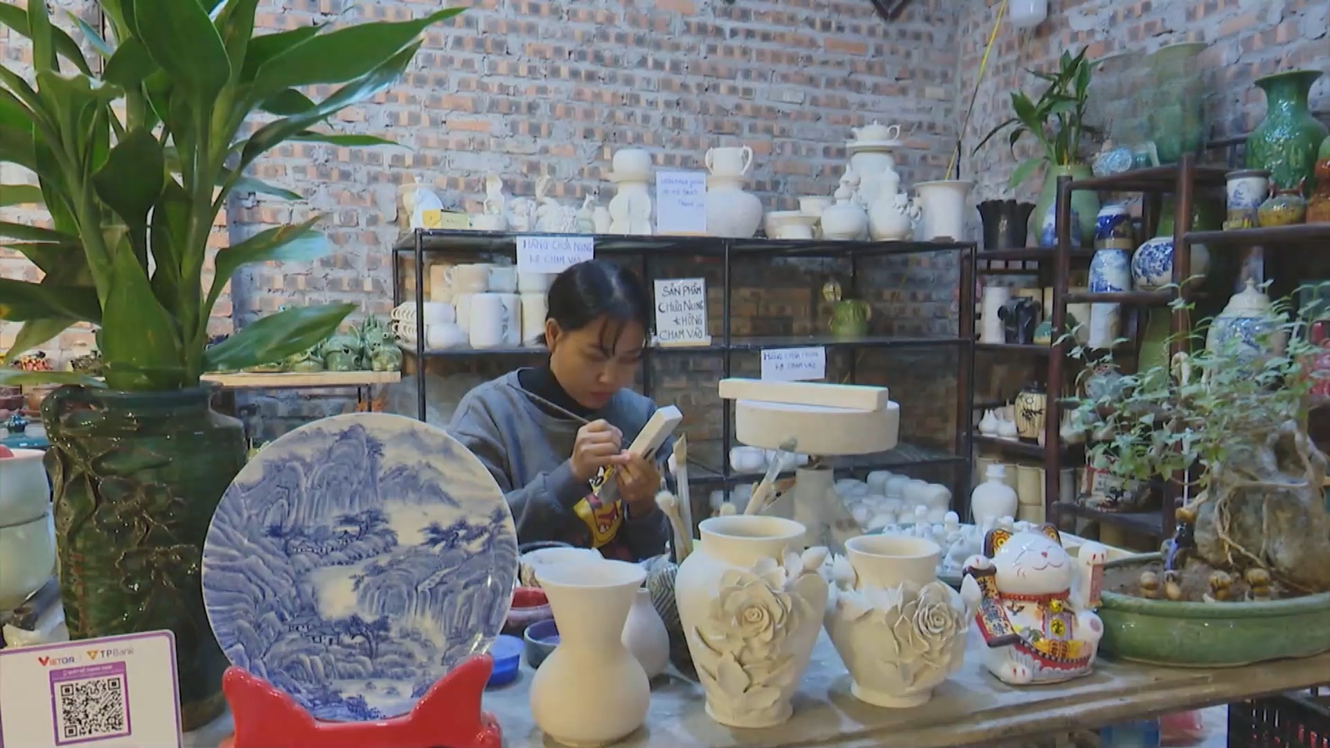 Làng nghề Hà Nội chuyển mình thành điểm đến trải nghiệm