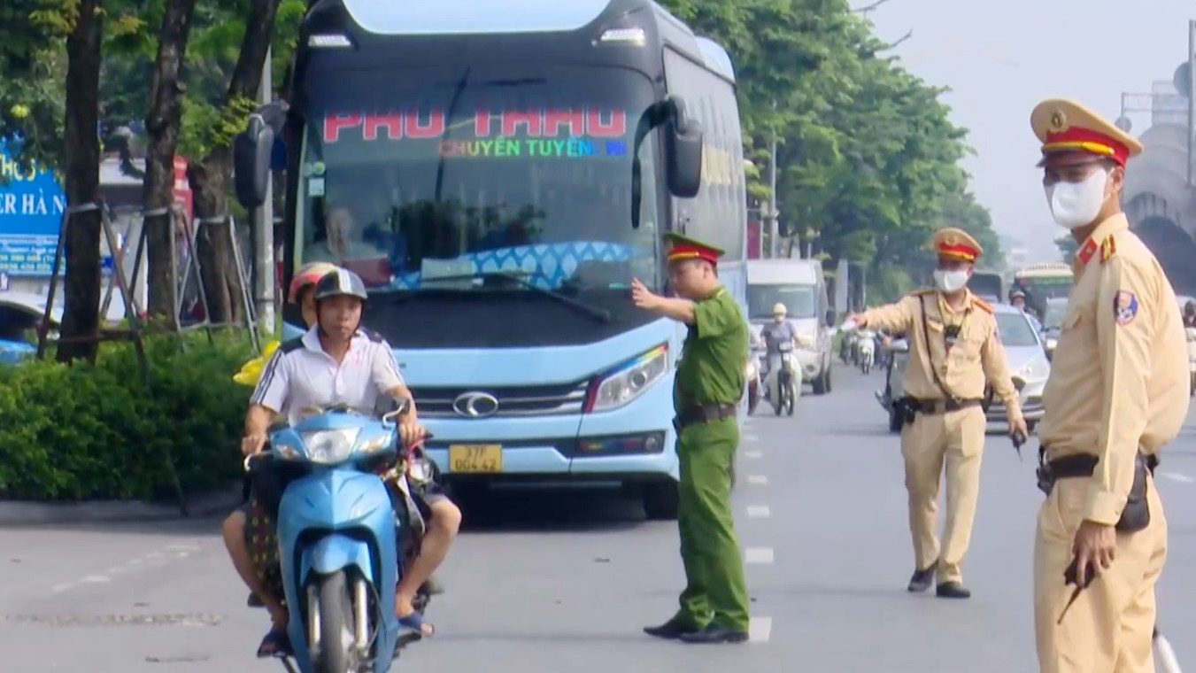 Hà Nội siết chặt kiểm soát hoạt động vận tải khách dịp nghỉ lễ