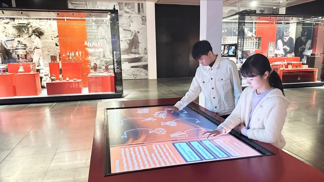 Ứng dụng công nghệ trong trưng bày bảo tàng