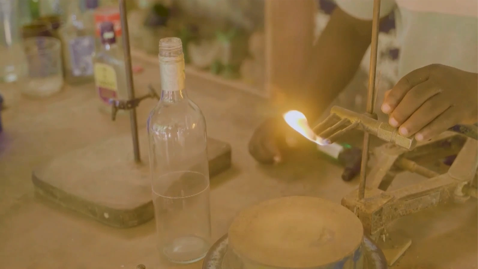 Dự án nghề thủ công tạo việc làm cho người khuyết tật