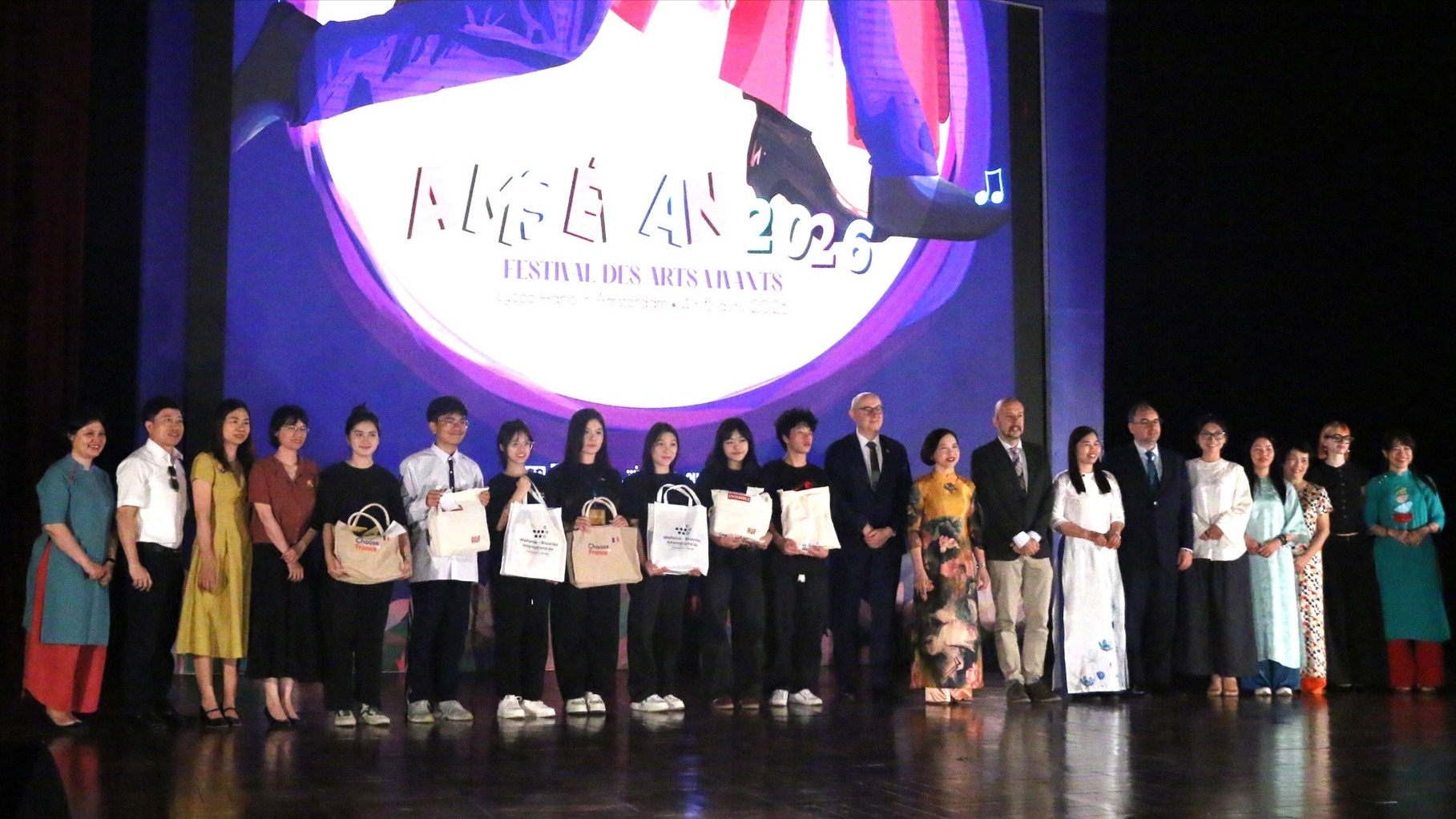 Lễ hội nghệ thuật Pháp ngữ AmsÉlan