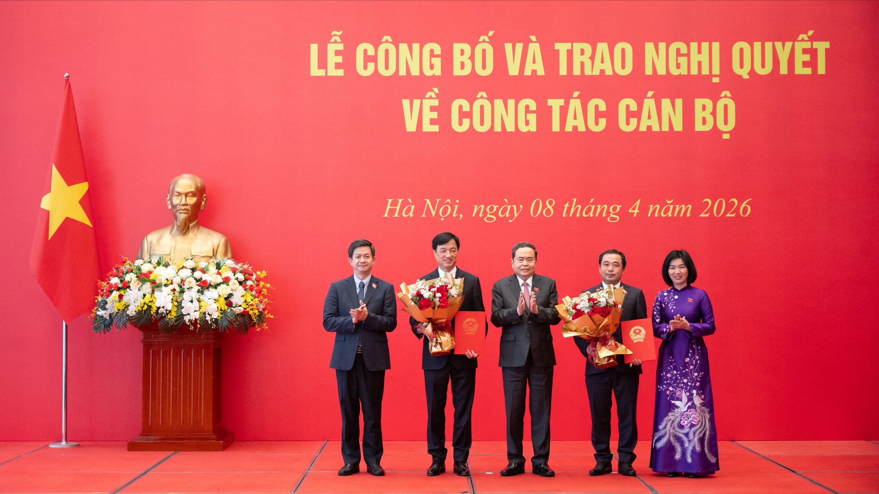 Đồng chí Trần Đức Thắng được bầu làm Trưởng đoàn Đại biểu Quốc hội thành phố Hà Nội