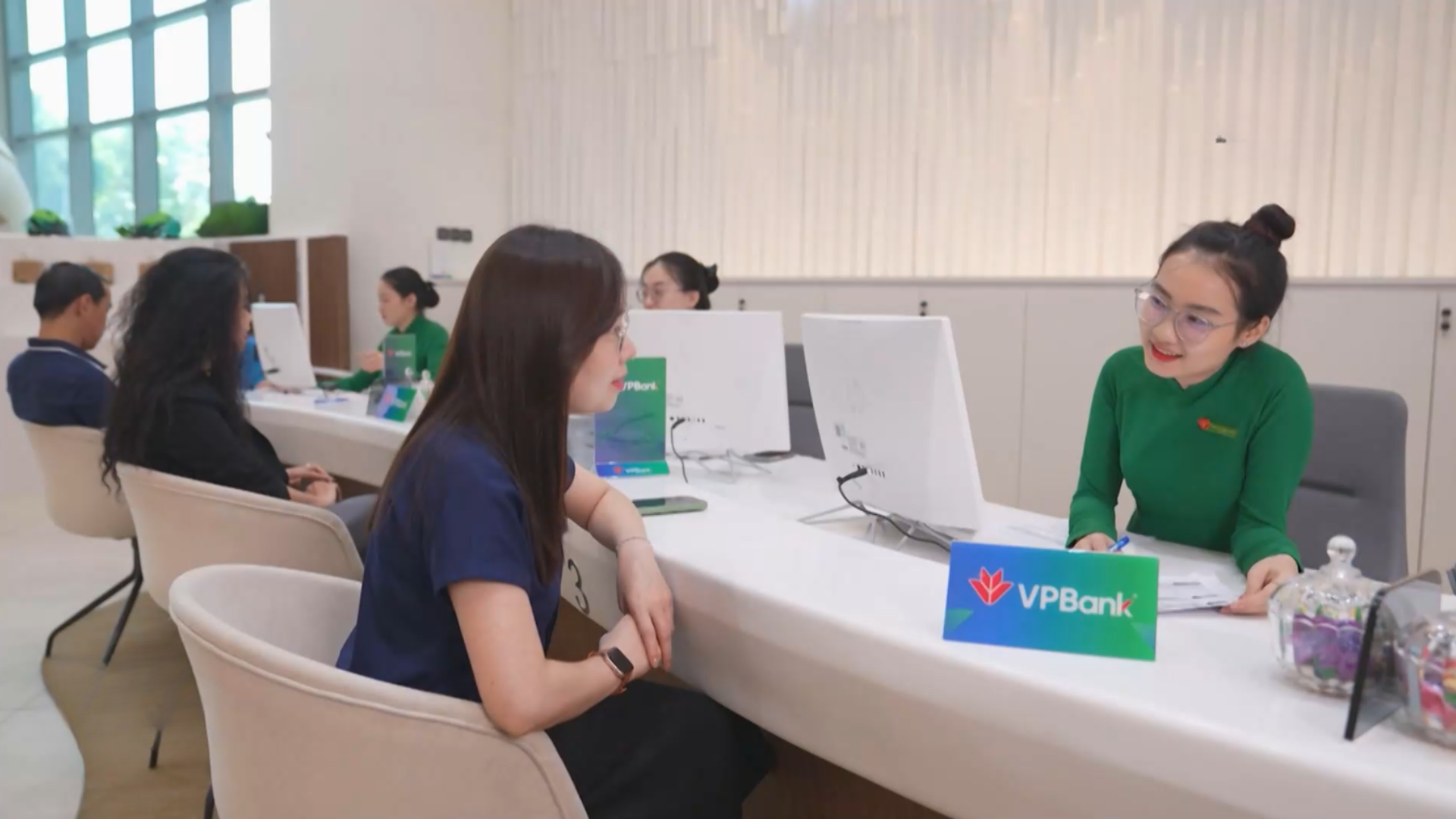 Ngân hàng tăng cường hỗ trợ hộ kinh doanh kê khai thuế 