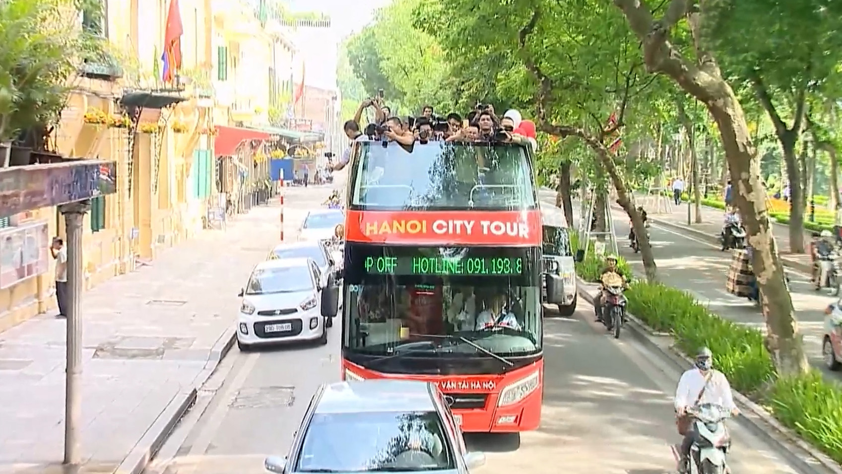 Hà Nội: Doanh thu dịch vụ, du lịch đóng góp tích cực vào tăng trưởng