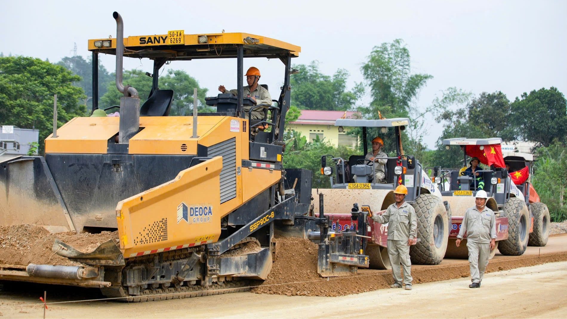 Công nhân tại các công trình trọng điểm Hà Nội thi công xuyên lễ