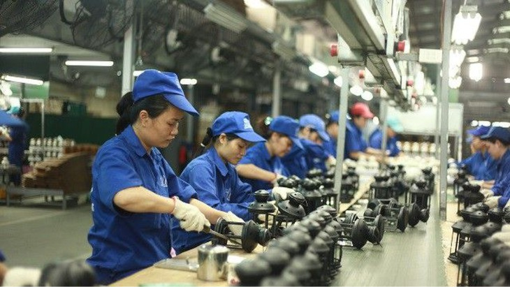 Chăm lo quyền lợi để người lao động yên tâm sản xuất 