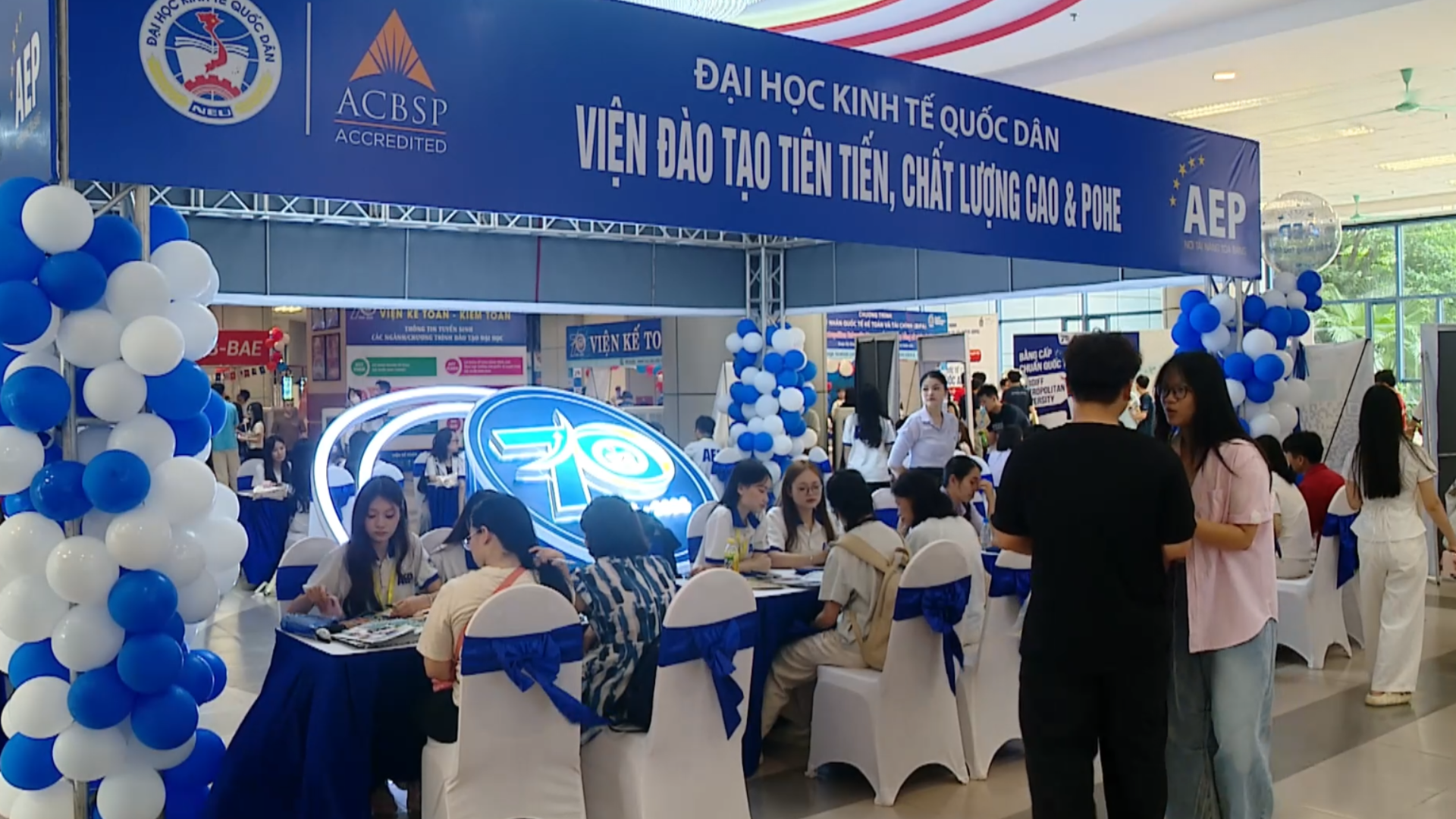 AI hỗ trợ thí sinh chọn ngành, hướng nghiệp
