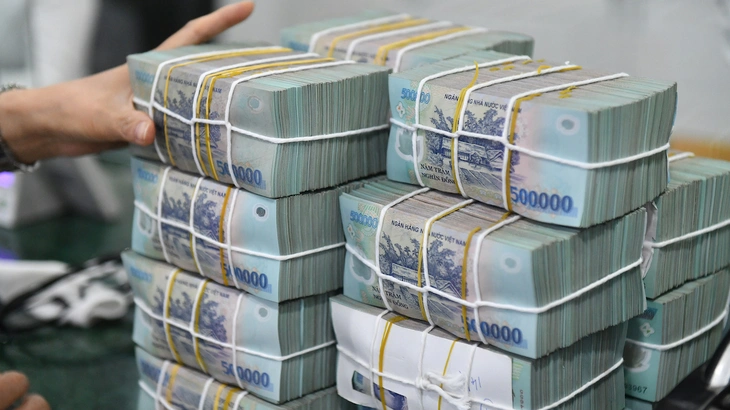 Lãi suất liên ngân hàng qua đêm về dưới 6%