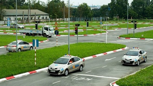 Siết chặt quy trình đào tạo lái xe