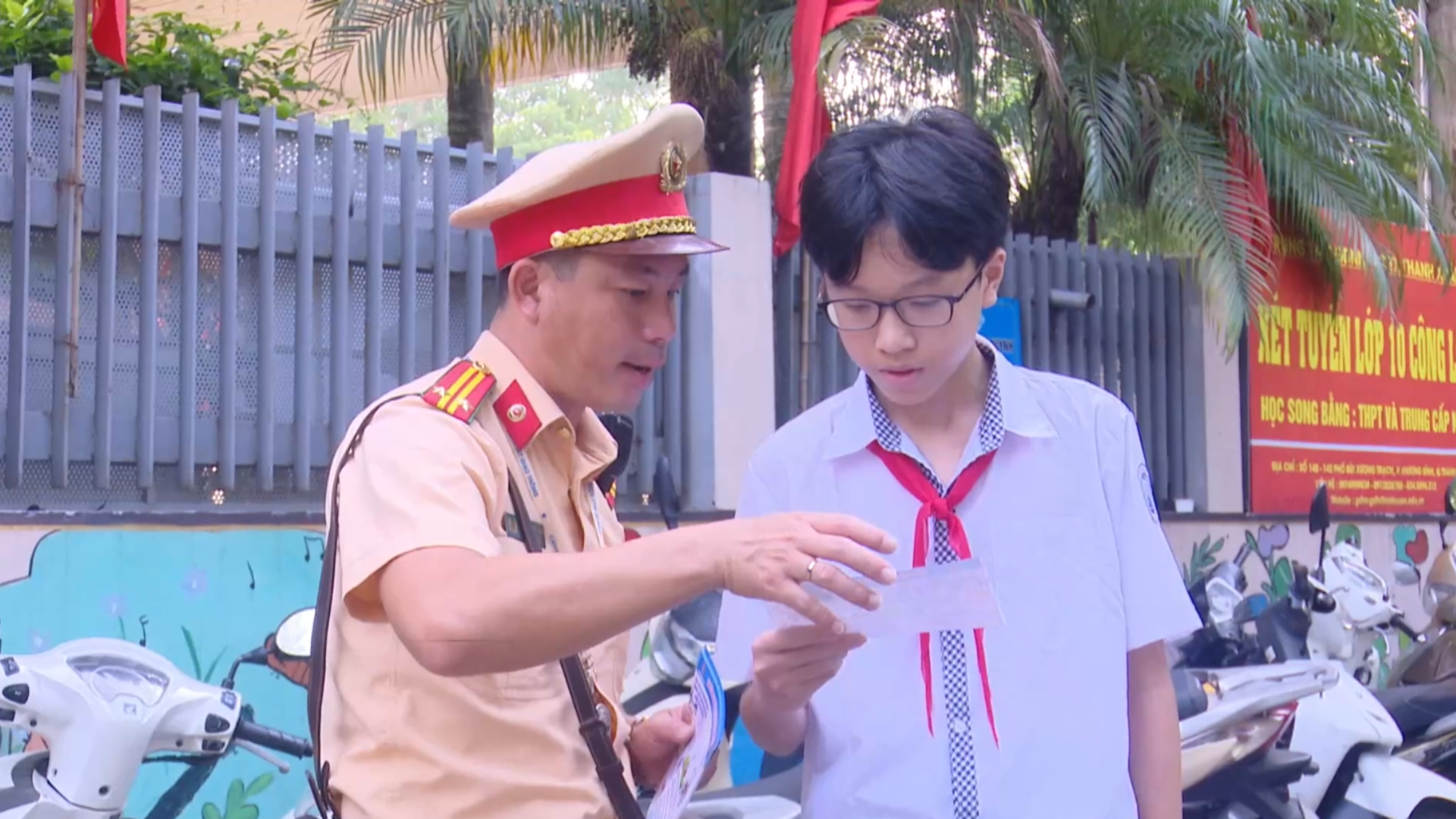 Hà Nội xử lý gần 1.700 học sinh vi phạm giao thông 