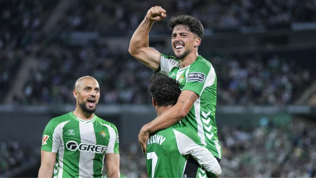 Real Betis trở lại Champions League sau 20 năm