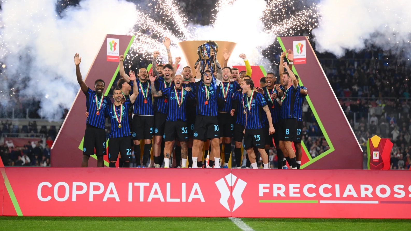 Inter Milan lần thứ 10 vô địch Coppa Italia