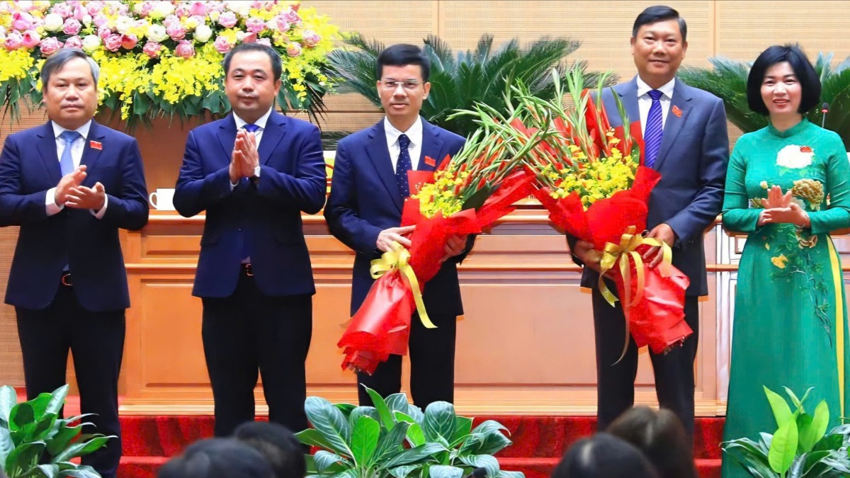 Phê chuẩn ông Đỗ Anh Tuấn và ông Bùi Duy Cường giữ chức Phó Chủ tịch UBND TP Hà Nội