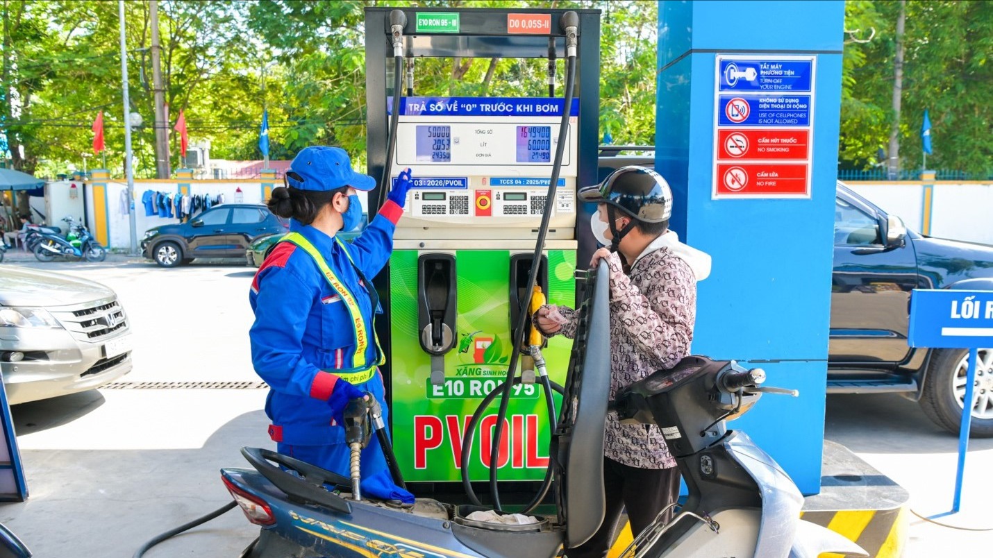 Petrolimex dừng bán xăng RON95, chuyển sang xăng sinh học E10 từ 20/5