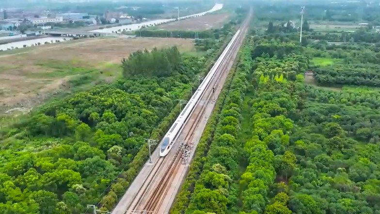Pháp mong muốn hợp tác phát triển đường sắt tốc độ cao | Thủ đô và thế giới | 16/05/2026