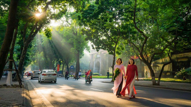 Người Hà Nội thanh lịch, văn minh