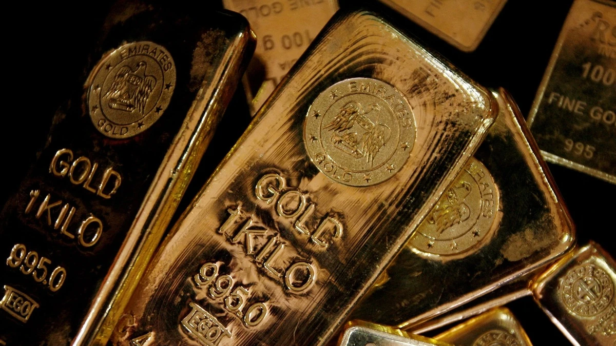 Giá vàng thế giới giảm mạnh, chạm ngưỡng 4.500 USD/ounce