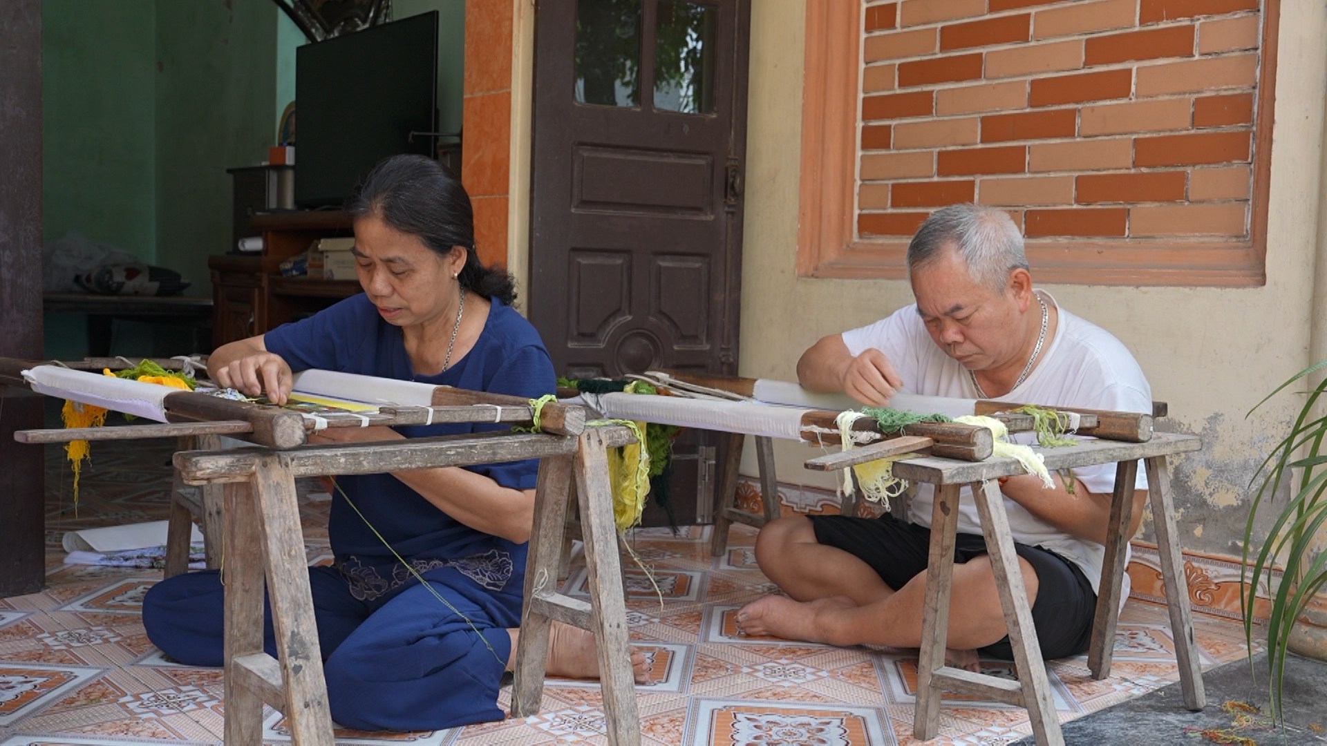 Khám phá sức sống nghề thêu tay truyền thống xã Chương Dương | HANOI Review | 16/05/2026