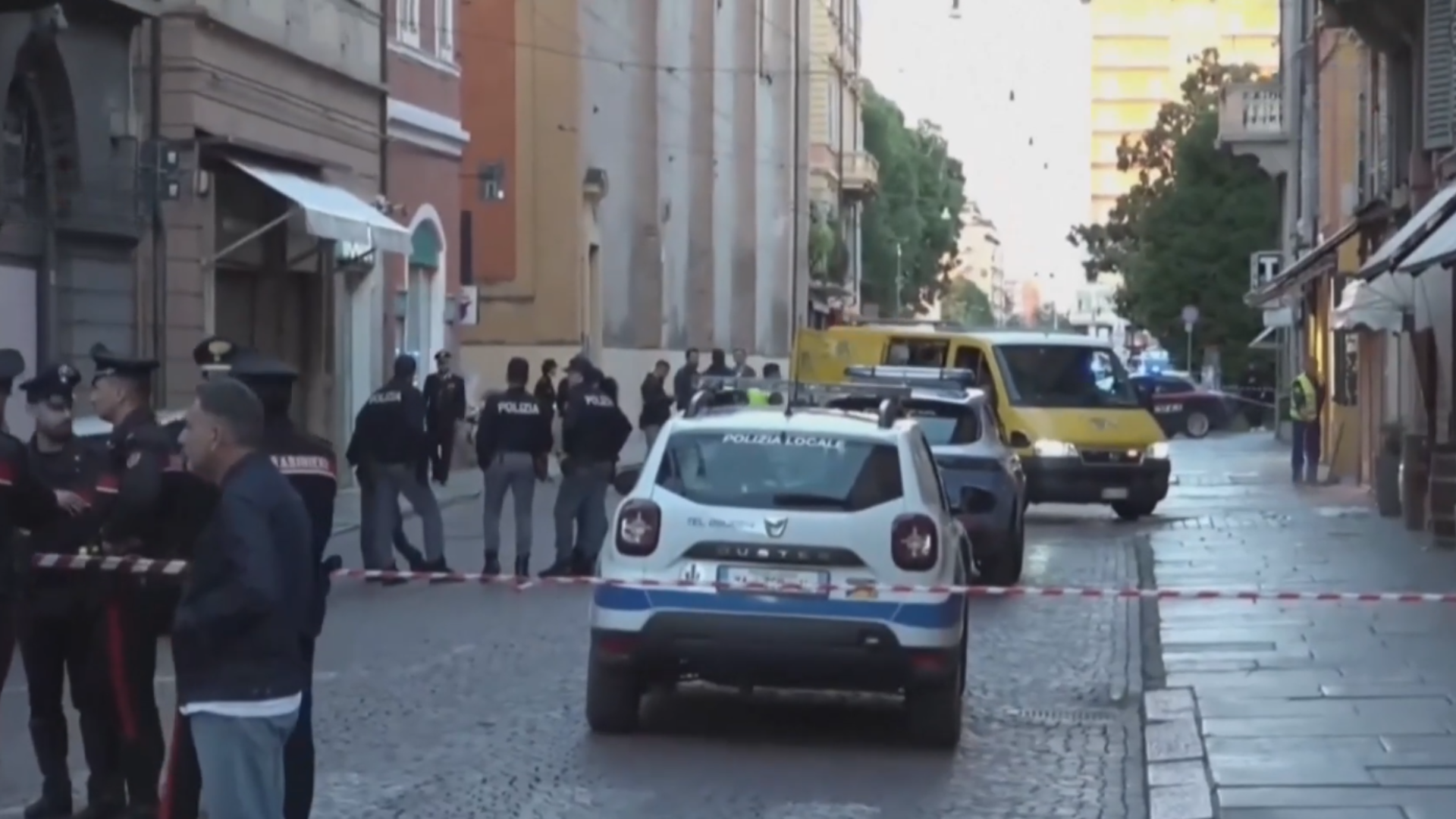 Italy: Lao xe vào đám đông khiến nhiều người bị thương