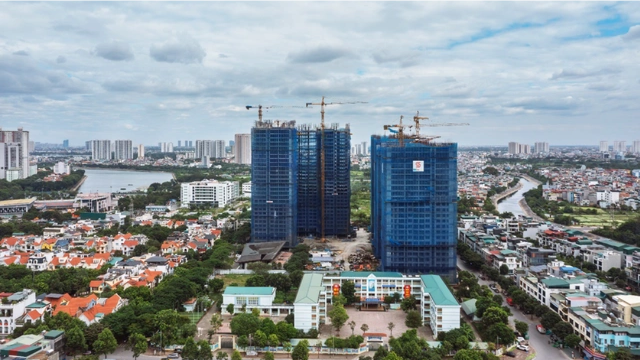 Cư dân lo lắng khi dự án liên tục lùi lịch bàn giao