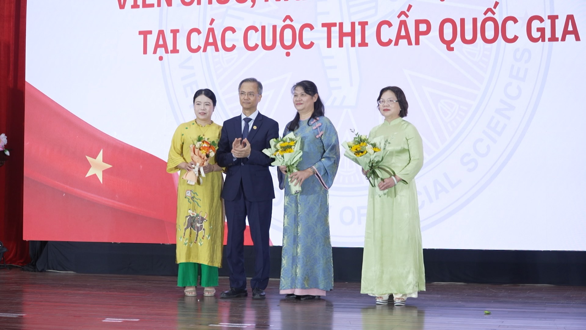 Viện Hàn lâm KHXH Việt Nam kỷ niệm Ngày KHCN và Đổi mới sáng tạo