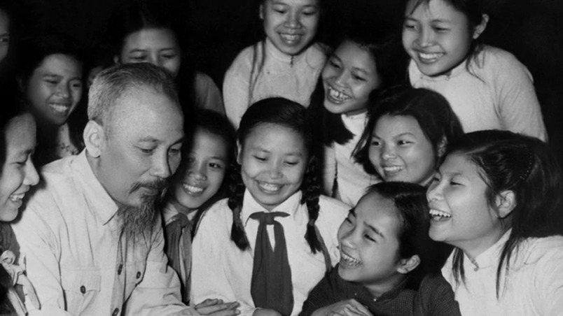 Di sản Hồ Chí Minh - Ngọn đuốc soi đường, tỏa sáng giá trị dân tộc và thời đại