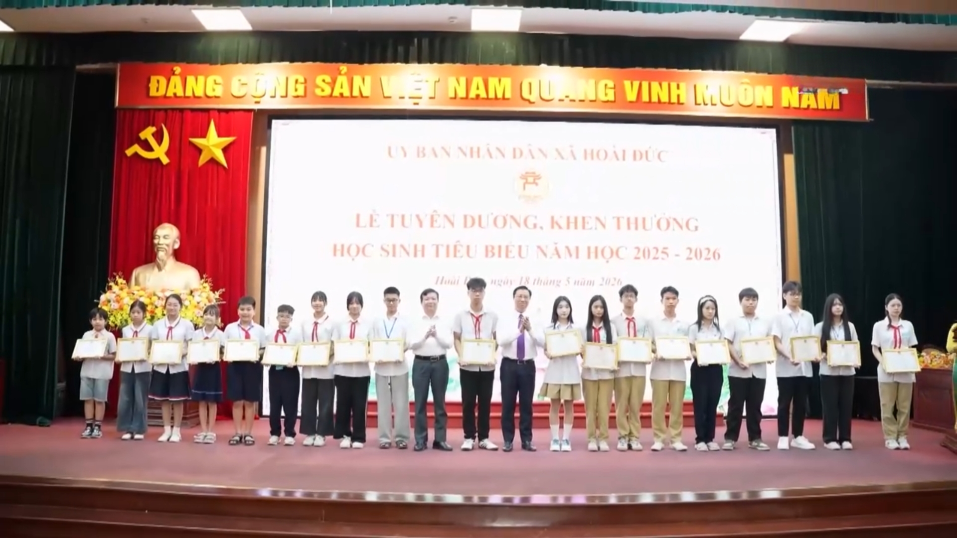 Xã Hoài Đức tuyên dương học sinh tiêu biểu làm theo lời Bác