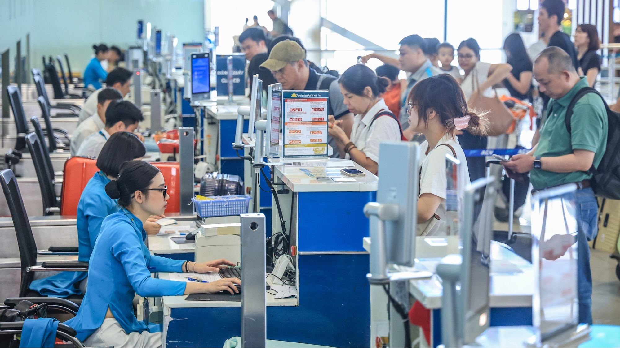 Hàng không phục vụ 46 triệu lượt khách trong 4 tháng đầu năm