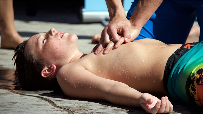 Những sai lầm cần tránh khi cấp cứu đuối nước