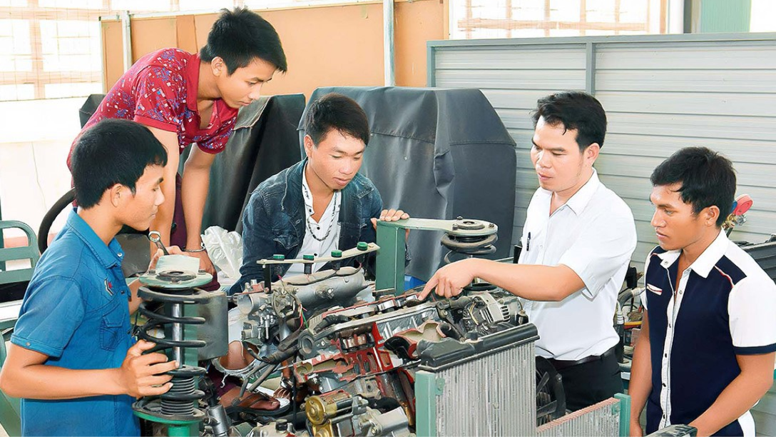 Hỗ trợ đào tạo nghề, giải quyết việc làm cho nhóm lao động ưu tiên