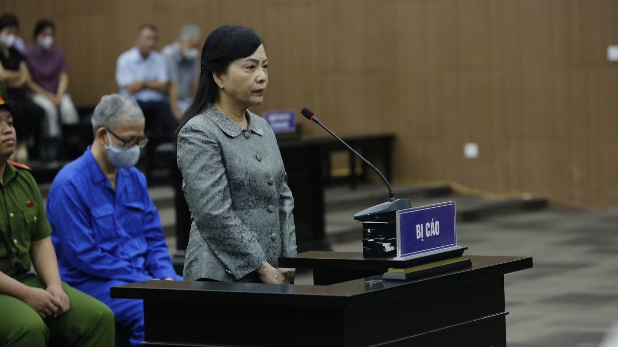 Cựu Bộ trưởng Nguyễn Thị Kim Tiến nhận trách nhiệm