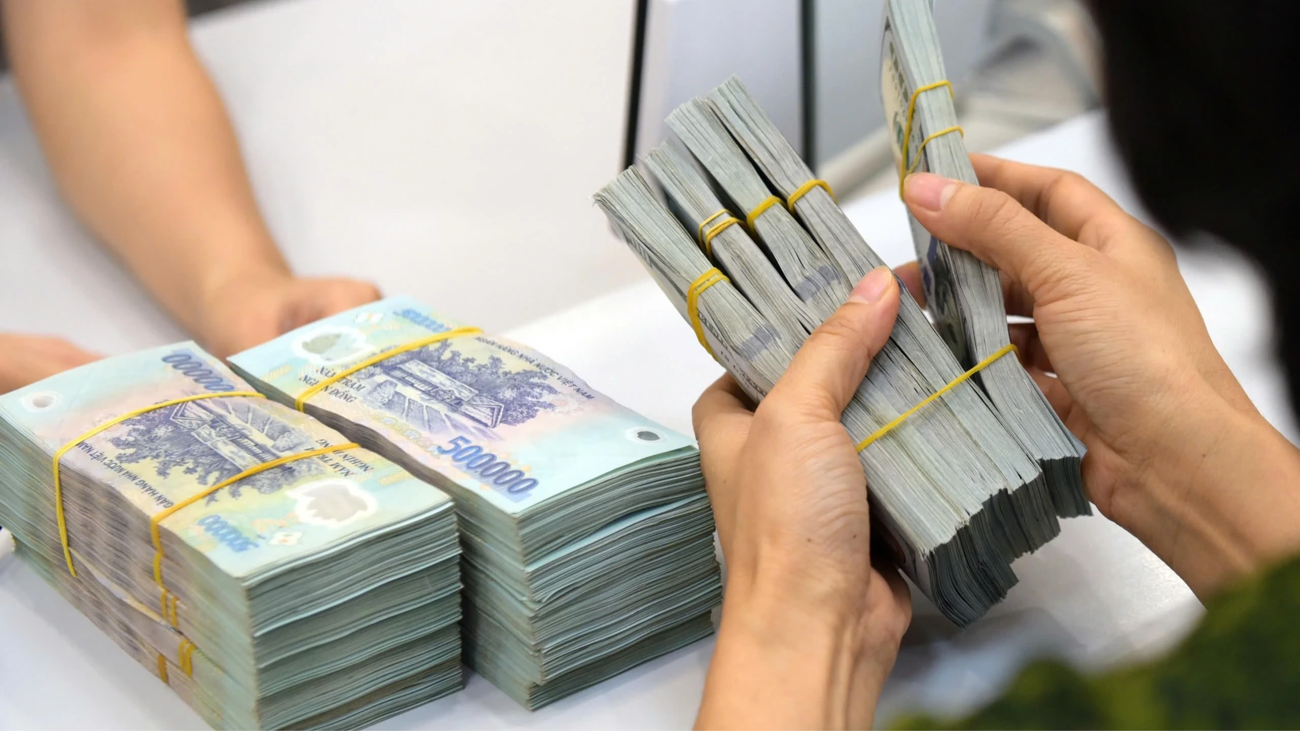 NHNN yêu cầu kiểm tra việc giảm lãi suất tại các ngân hàng thương mại