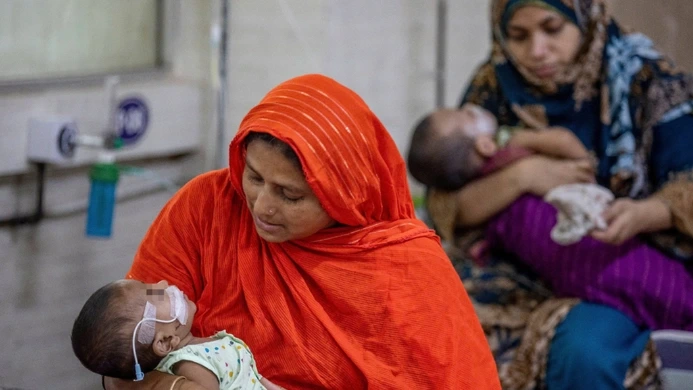 Dịch sởi bùng phát ở Bangladesh, hơn 500 trẻ em tử vong