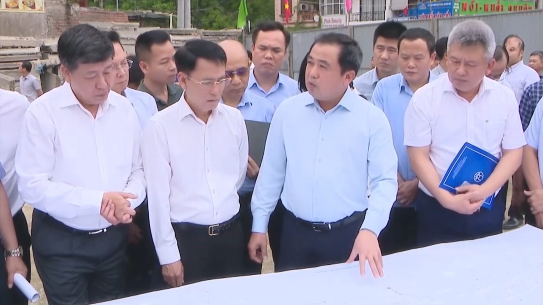 Định hình rõ chính quyền phục vụ và kiến tạo phát triển