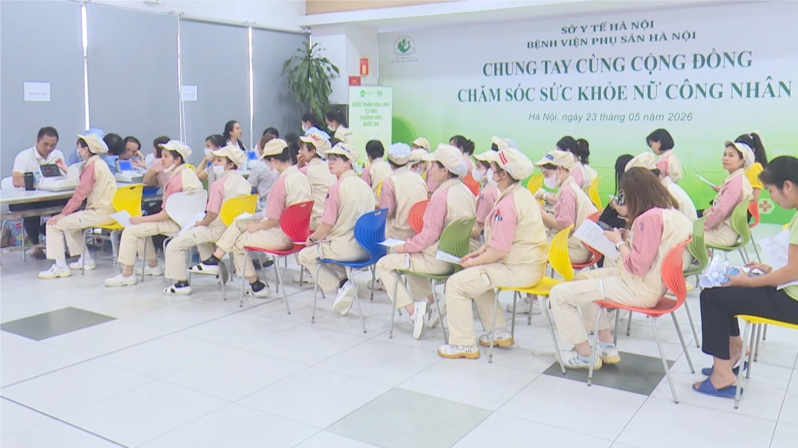 700 công nhân Hà Nội được khám sức khỏe miễn phí