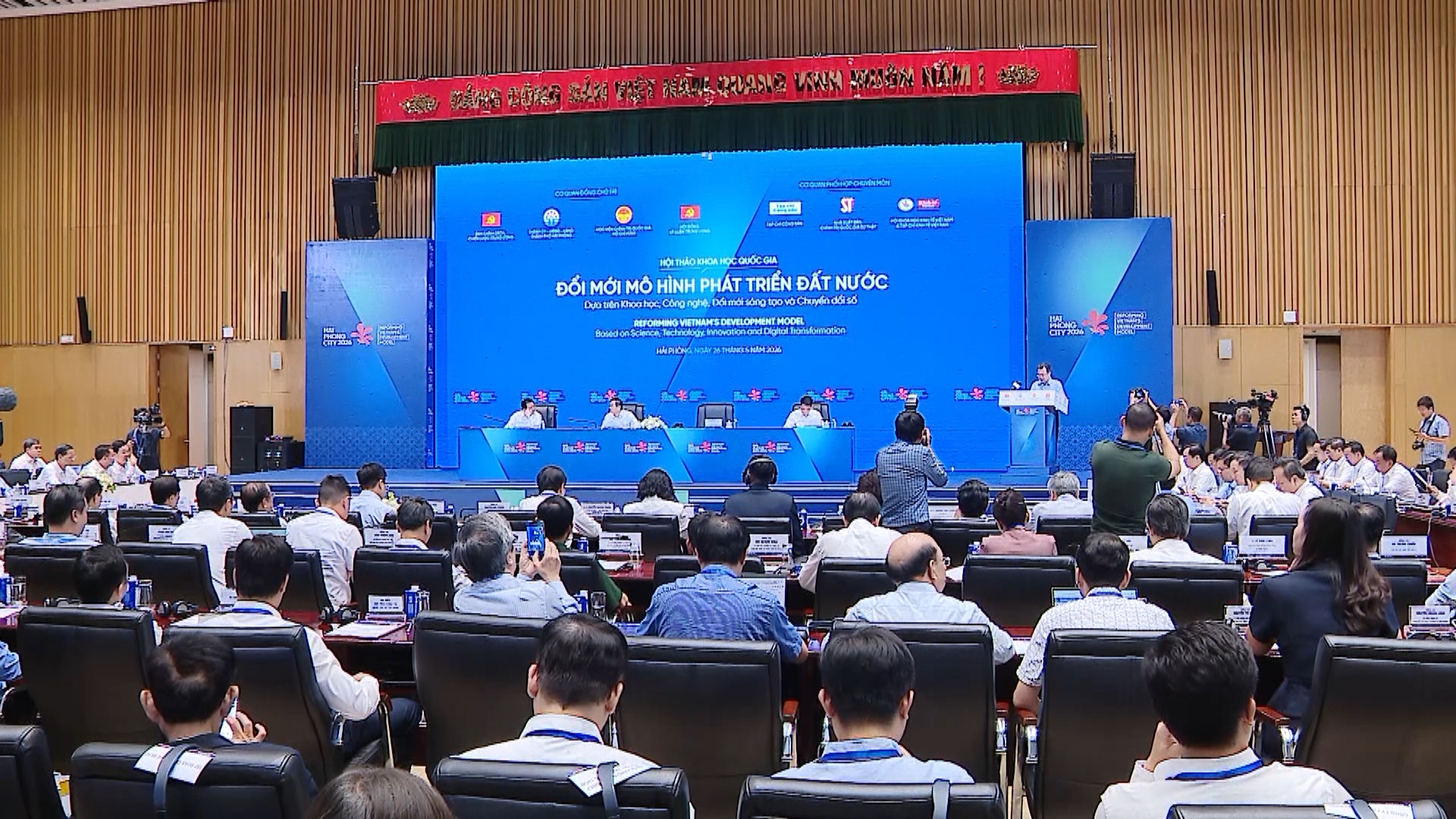 Khoa học công nghệ mở hướng đổi mới mô hình tăng trưởng của đất nước