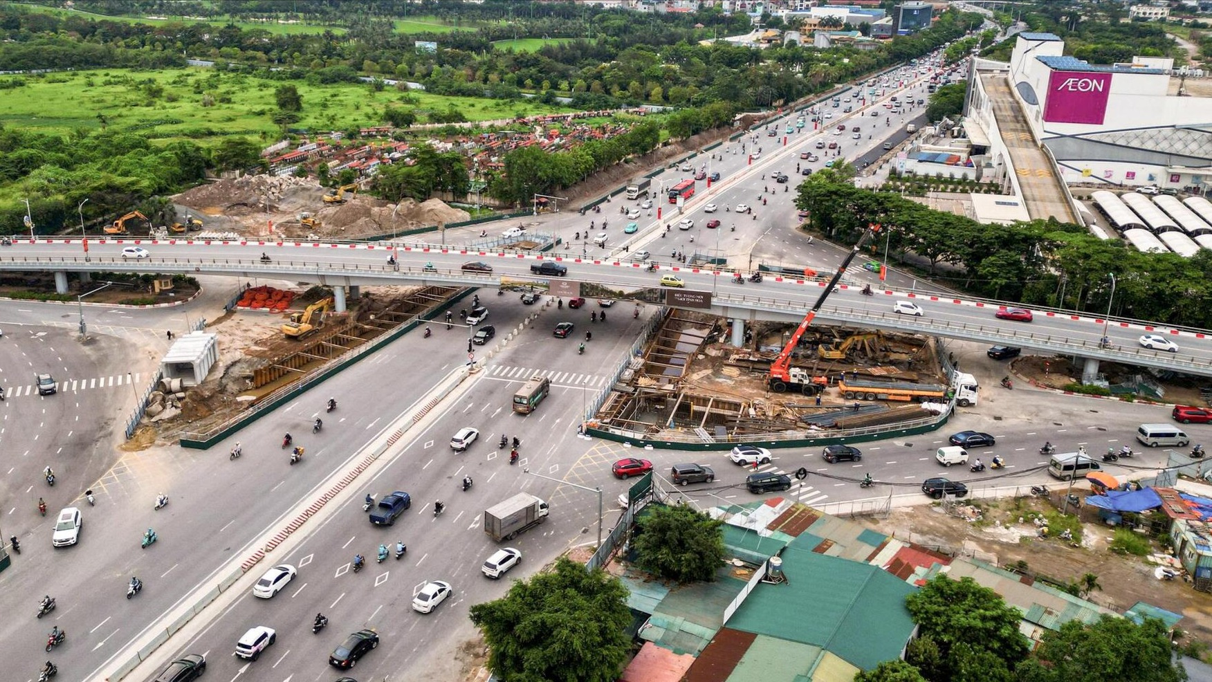 Hà Nội đẩy nhanh tiến độ thi công hầm chui nút giao Cổ Linh